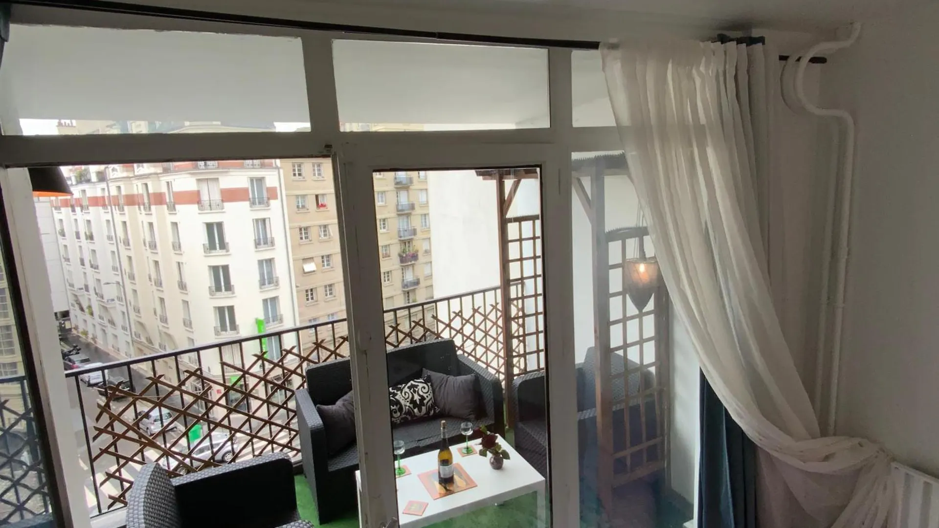 Chambre Chez L'Habitant Pres De Tour Eiffel 巴黎 0*,